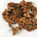 Miniatyrbilde 4 av 5: 100 stk hjerteformede treknapper, uforanderlige, brune, for sying