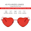 Miniatyrbillede 2 af 5: SDIGV Polariserede Hjerte Solbriller til Kvinder, Moderigtig Dejlig Stil Metalramme UV400 Beskyttelseslinse All Red Clear Red