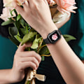 Miniatyrbilde 8 av 8: Gravert Rem for Apple Watch-reimer, iwatch-reim Kvinner, Myk Silikon Rose Blomstermønster Bånd for iWatch Series-reim Black/Orange 38/40/41mm