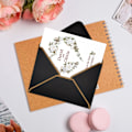 Miniatyrbilde 7 av 7: 50 STK Invitationskonvolutter, V-Klaff Postkortkonvolutter Hurtigforsegling Konvolutter med Gullkant for Bursdag, Bryllup, Graduation, Hilsener Black