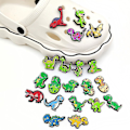 Miniatyrbilde 4 av 5: 20 stk Dinosaur-tema Crocs sko-pynt for DIY clog-sandaler dekorasjon skotilbehør sett gaver