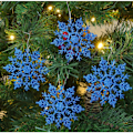 Miniatyrbillede 2 af 5: Julekoncept Sæt med 12 10cm Glitrende Snefnug Hængende Pynt - Julepynt (Kongeblå)