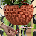 Miniatyrbild 2 av 5: Väggmonterade Blomkrukor Blomkruka Gåva Balkong Halvcirkelformad Inomhus Utomhus Heminredning Hängande Europeisk Stil Vas Brick red large size