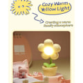 Miniatyrbild 3 av 3: Mini Sängbord Blomma Tecknad Söt Sängbord, Portabel LED Bordslampa Dekoration Batteridriven Justerbar Blomma Sänglampa Pink