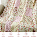 Miniatyrbillede 3 af 4: Patchwork sengetæppe til enkeltseng, bomulds patchwork tæppe, pink til piger, quiltet sofaoverkast, sengeoverkast, 150 x 200 cm med blomstermønster