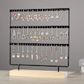 Miniatyrbilde 2 av 3: Øredobbeholder