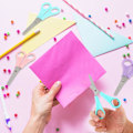 Miniatyrbilde 4 av 9: 3 stk 5\" Sikkerhetssaks med avrundede spisser i rustfritt stål, komfortabelt mykt grep, skole, klasserom, små saks, assorterte farger for kunstforsyninger, kutting av papir