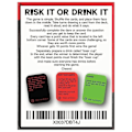 Miniatyrbild 4 av 4: Risk It Or Drink It - Kul Festlek för College - Kortspel Drickspelet - Förfestkväll - Roliga Utmaningar Frågor