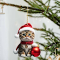 Miniatyrbild 1 av 5: Tecknad Söt Katt 2023 Julgransprydnader Hängande Dekoration Gåva Jul Hängande Träd Personlig Hänge Festtillbehör E3