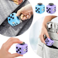 Miniatyrbild 7 av 7: Fidget Leksak, 2 st Kuber, Stressreducerande, Sinnesleksaker, Ångestlindrande Leksak, Fingerleksak, Present till Barn och Vuxna med 6 Olika Funktioner