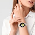 Pikkukuva 5 / 5: Garmin vivoactive 5/Garminactive 5 -kellolle nahkainen ranneke, kukkakoriste, säädettävissä Multicolor Style B