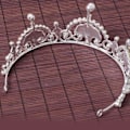 Miniatyrbillede 2 af 2: Heyone Sølvperle Brudbryllup Krone Pandebånd Kvinder Krystal Tiara Hovedbeklædning Bryllup Hårtilbehør