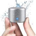 Miniatyrbillede 1 af 5: Badrumshøjttaler, aktiv bærbar Bluetooth 5.0 med ekstra bas, 12 timers batteritid, ip67 vandtæt (sølv)