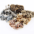 Miniatyrbillede 4 af 4: 6 Dyreprint Scrunchies, Leopard Print, Hårtilbehør