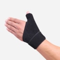 Pikkukuva 1 / 5: Tumskena handledsstöd SVART HÖGER HÖGER musta Oikea-Oikea black Right-Right