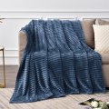 Miniatyrbilde 2 av 4: Fleecepledd - 3D-ribbad Jacquard Dekorativt gult teppe for sofa og seng, Lett Varm Koselig Myke Fuzzy Tepper 50x60 tommer