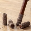 Miniatyrbillede 3 af 5: Halkfri sokker til møbelfødder gulvbeskyttelse bord stol stoleben b 16stk/Brun2 8cm 16st/Svart 8cm