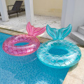 Miniatyrbillede 2 af 4: Oppustelig luftmadras i form af en havfruehale, oppustelige pools