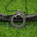 Pikkukuva 1 / 4: Runa Runor Amulett Goottilaiset Asusteet Ouroboros Norse Dragon Goth Kaulakoru Viking Talisman Korut Vaha Ketju Pronssi
