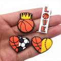 Miniatyrbild 3 av 5: 10-pack basketskocharm, träskor, blomma tecknad Ba