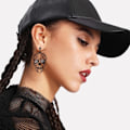 Pikkukuva 5 / 5: Heyone Delikat Lätt Metallisk Utskärning Filigrankrok Dinglar Örhängen Söta Halloween Skull Studs Örhängen Gothic Cool Statement