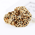 Miniatyrbillede 3 af 4: 6 Dyreprint Scrunchies, Leopard Print, Hårtilbehør