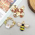 Pikkukuva 2 / 4: 12 kpl Alloy Enamel Bi Charms Riipus Korut Hyönteis Metalliriipukset Helmet DIY Kaulakoruihin Rannekoruihin Korvakoruihin