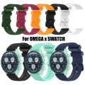 Miniatyrbilde 1 av 5: Klokkerem for O MEGA x SWATCH hvit