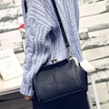 Pikkukuva 2 / 5: CDQ Retro Hollow Handväska för Dam Läder Axelväska Evening Clutch Bag - blå Blue