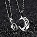 Pikkukuva 4 / 5: Mode Kreativ Design Valentine S Confession Rostfritt stål Sol Måne Pusselhänge Halsband För män Kvinnor Par Smycken Silver