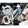 Miniatyrbild 2 av 3: Lamphållare Led Xenon H7 Saab 9-3 Mercedes Ford BMW Krom