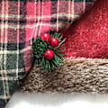 Miniatyrbild 2 av 5: Set med 2 julstolsryggar, tomte, snögubbe, ren
