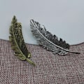 Miniatyrbild 2 av 5: 4 st hårspännen hårklämmor hästsvans hårklämmor fjäder