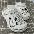 Miniatyrbilde 3 av 5: 23 stykker 3D-tøfler sandaler ornamenter, skosjarm, søte skosjarm