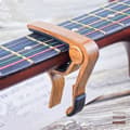 2 st trä folk gitarr sandhi clip Yukri sandhi clip gitarr