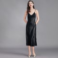 Pikkukuva 4 / 5: Isokokoiset camisole-yöpaidat, jääsilkkiset yöpaidat L