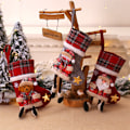 Miniatyrbild 2 av 5: 4 st Mellanstora Rutigt Julstrumpar Julgran Charm Barn