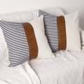 Miniatyrbilde 5 av 5: Set med 2 Farmhouse Stripe Patchwork Lin Pudetrekk, Moderne Be