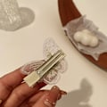 Miniatyrbilde 2 av 5: 2 stk. Chic hvite sommerfuglperle hårklips spenne kvinner bryllup