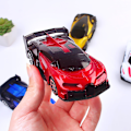 Miniatyrbilde 2 av 5: 4 stk tilfeldig farge treghets stuntbil leketøy, legering katapultbil, min