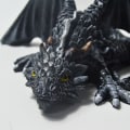 Miniatyrbillede 2 af 5: Stor knælende drage gotisk drage Halloween dekorativ harpiks