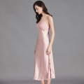 Pikkukuva 3 / 5: Isokokoiset camisole-yöpaidat, jääsilkkiset yöpaidat XXXL