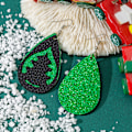 Miniatyrbillede 3 af 5: Jule dobbelt drop læder øreringe juletræ udskåret fr