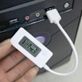 Miniatyrbild 2 av 5: USB-strömmätare Ström- och spänningstestare Multimeter USB-laddning