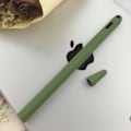 Miniatyrbild 9 av 10: silkon fodral för Apple pencil 2 gul