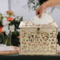 Miniatyrbilde 4 av 5: Trebryllupskortboks med Lås og Kortskilt, Rustikk Bryllup