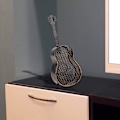 Miniatyrbild 3 av 5: Gitarrformad nät av järn för vinkorkar, vinkorkhållare H