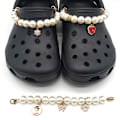 Miniatyrbillede 2 af 5: 3 Stykker 3D Clog Sandaler Pynt (Smykkekæde), Sko Charms, Klip