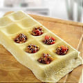 Miniatyrbillede 1 af 4: Ti-hullers firkantet dumplingform fold kageform DIY nudelbageværktøj