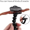 Miniatyrbillede 3 af 5: Universal Selfie Stick til Mobiltelefon med Hund, Klem dit kæledyrs yndlingsmad fast for at tiltrække kæledyrets opmærksomhed, Selfie-værktøj til kæledyr (Sort)